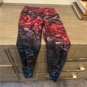 Vibrant Camouflage Leggings - Pink and Black
